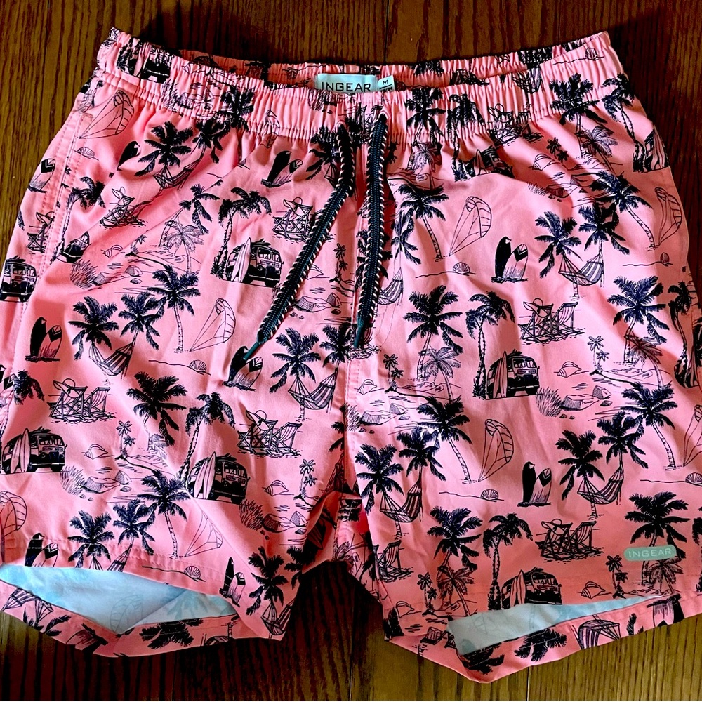 Ingear Men’s swim trunks size medium